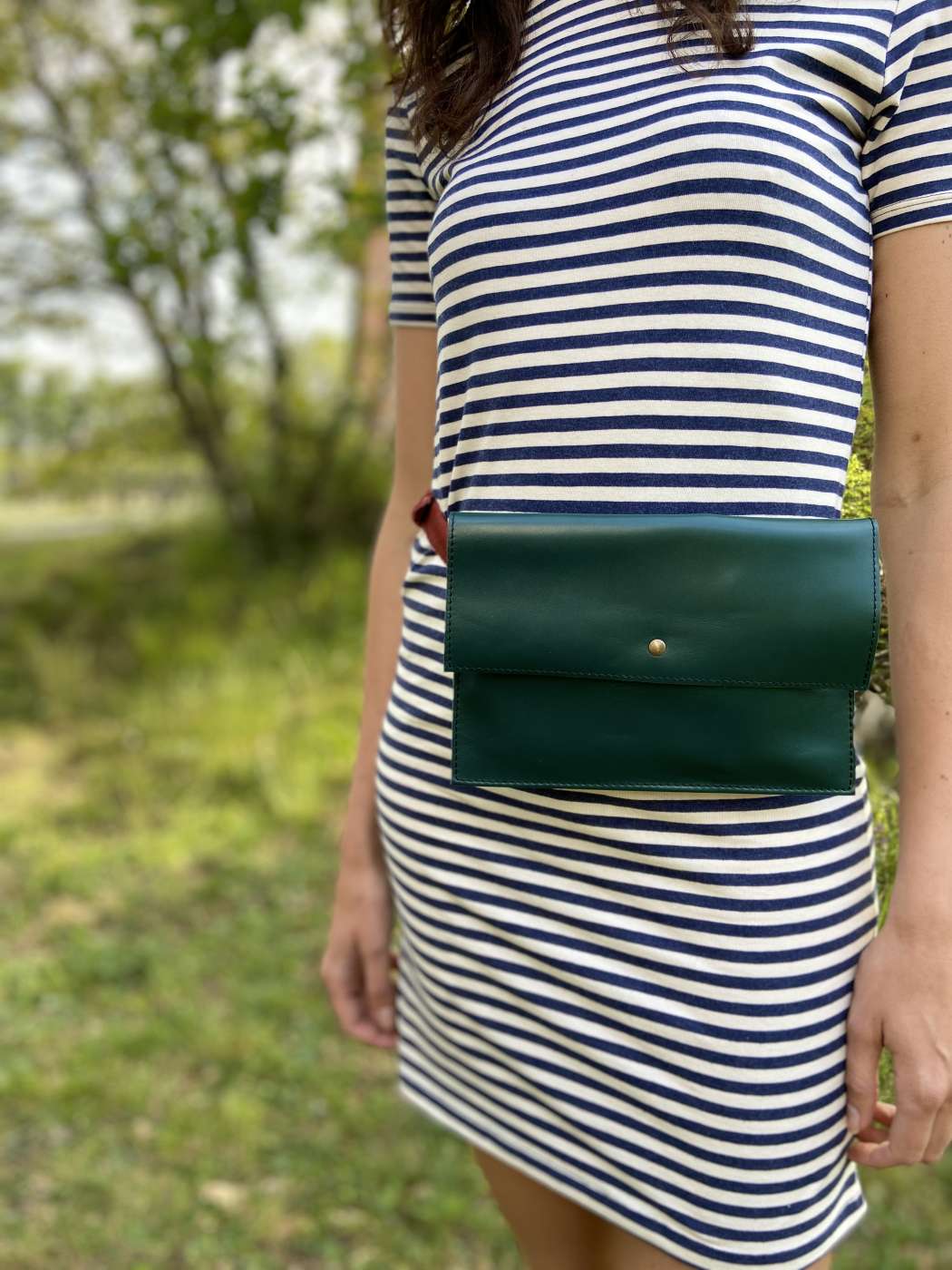 Handmade leather green waist bag/clutch - Image 3