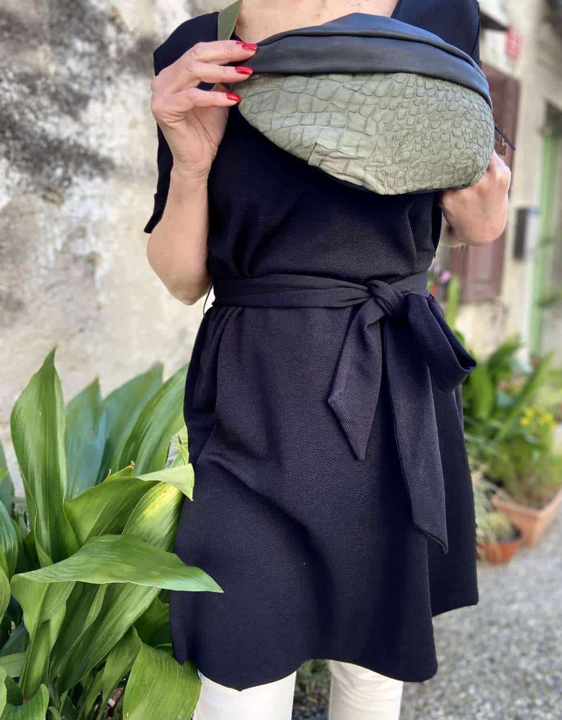 Unique handmade leather belt bag – made to stand out - Image 3