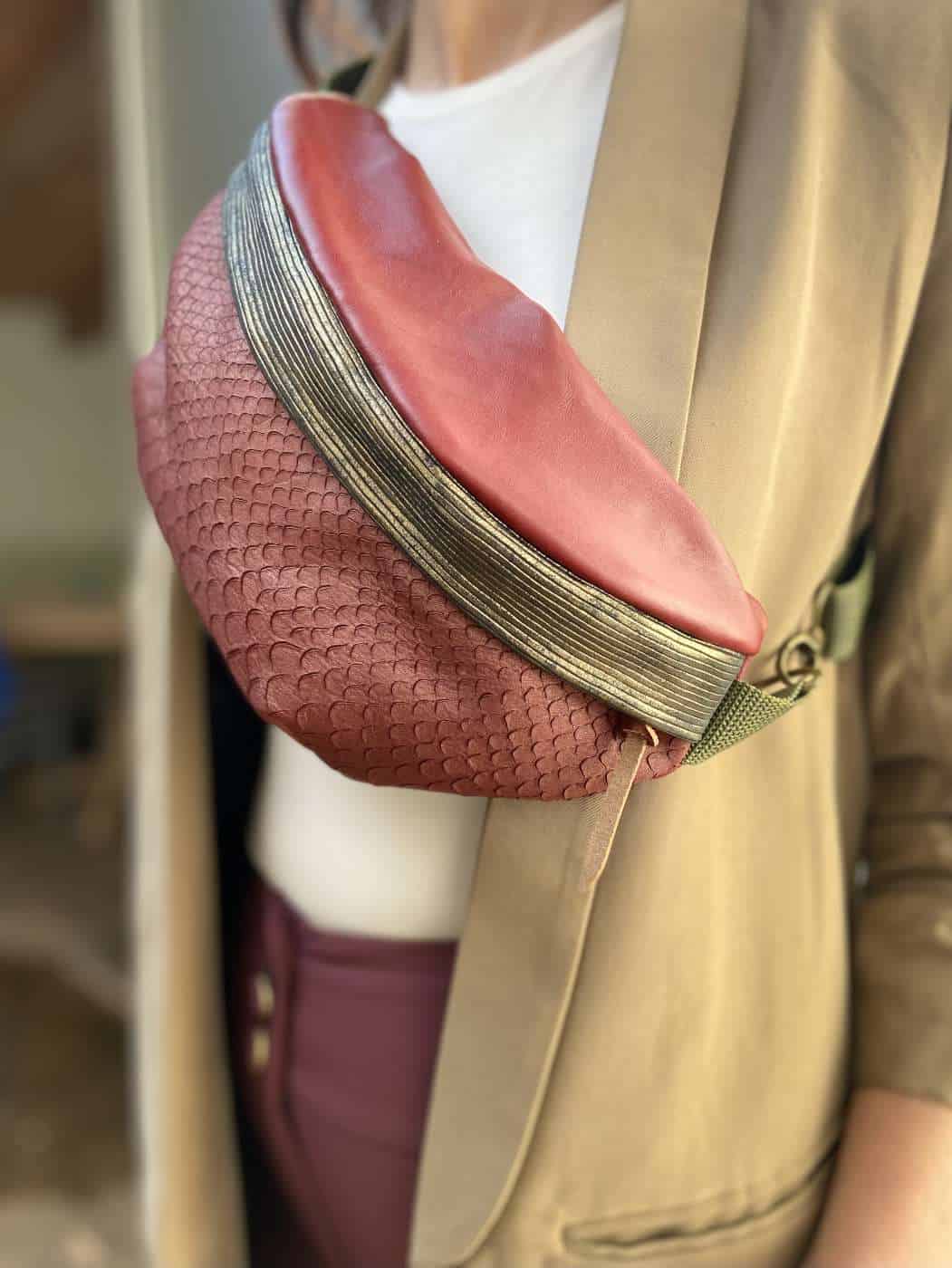 Unique handmade leather belt bag – made to stand out - Image 3